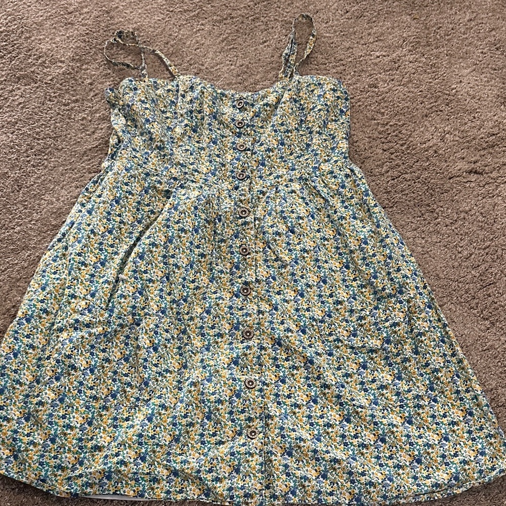 Floral Dress with Button Detail